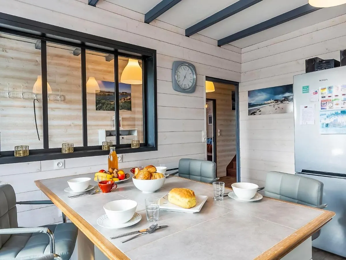 Holiday Home An Neizh By Interhome Locquirec